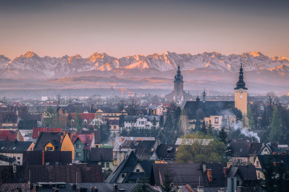 Nowy Targ - prezenty i vouchery prezentowe Nowy Targ i Tatry w oddali